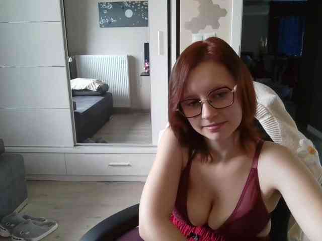 ElianaFlirt webcam