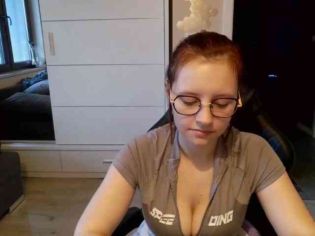ElianaFlirt webcam