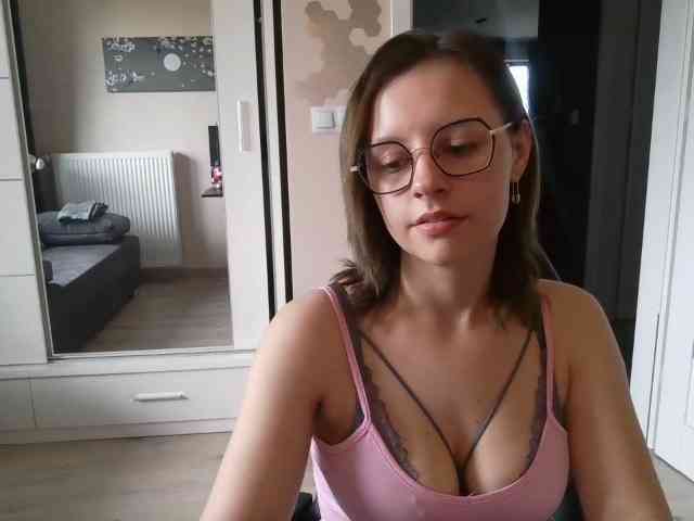 ElianaFlirt webcam