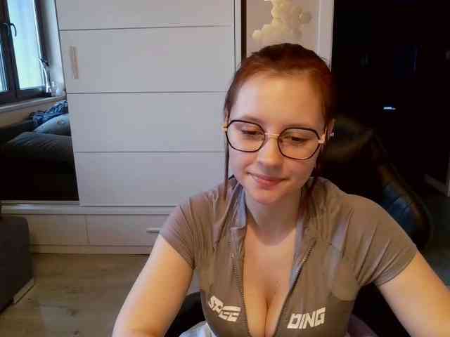 ElianaFlirt webcam