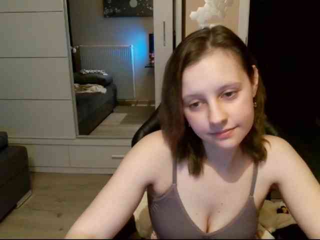 ElianaFlirt webcam