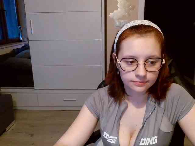 ElianaFlirt webcam