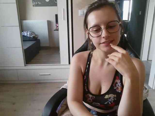 ElianaFlirt webcam