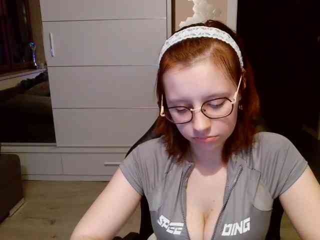 ElianaFlirt webcam