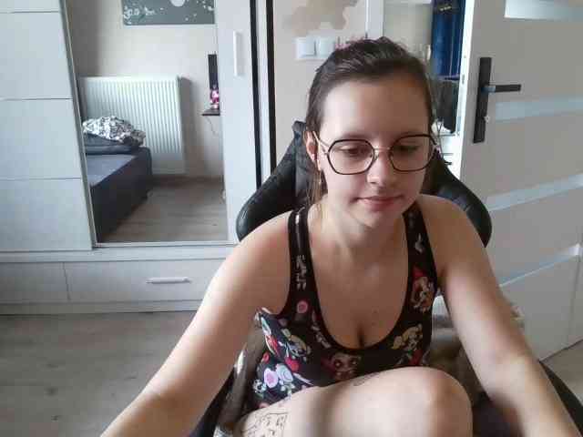 ElianaFlirt webcam