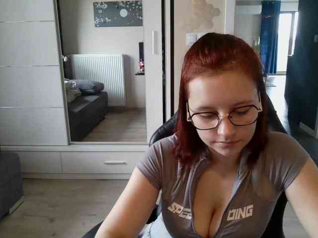 ElianaFlirt webcam