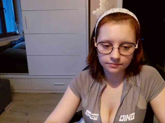 ElianaFlirt webcam