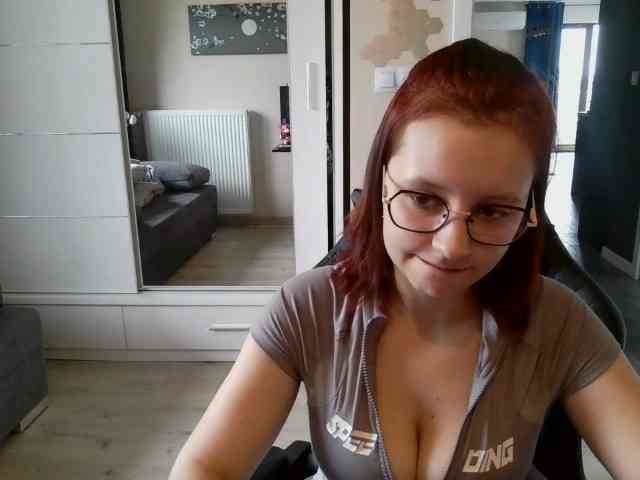 ElianaFlirt webcam