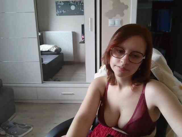 ElianaFlirt webcam