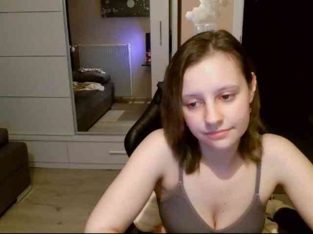 ElianaFlirt webcam