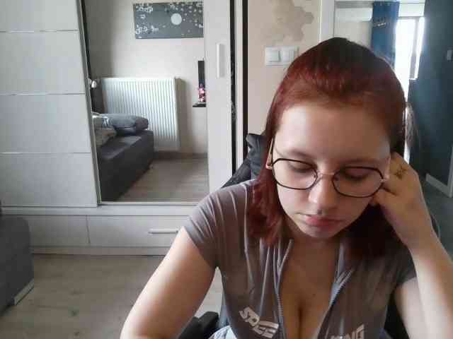 ElianaFlirt webcam