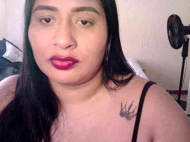 Chloe21 webcam