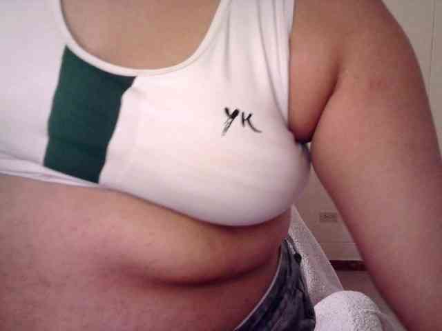 Chloe21 webcam