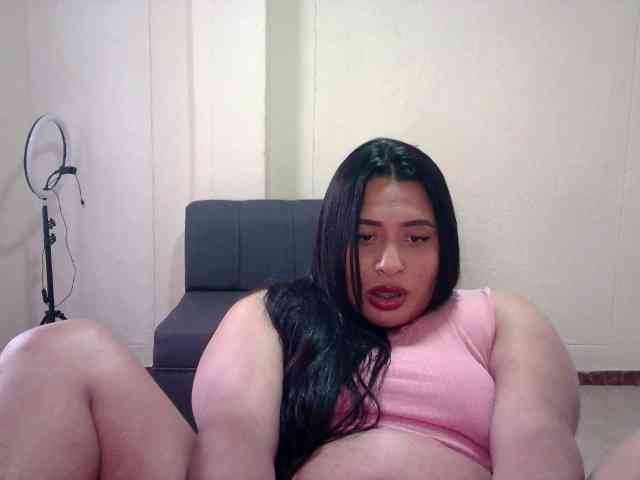 Chloe21 webcam