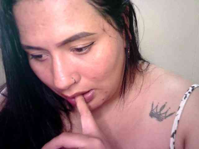Chloe21 webcam