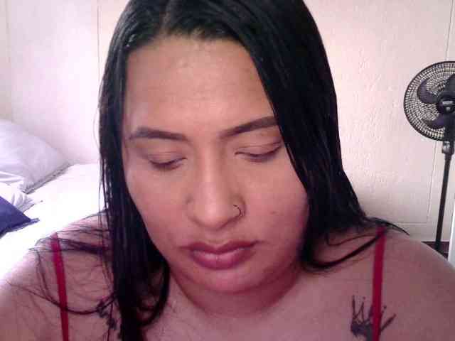 Chloe21 webcam