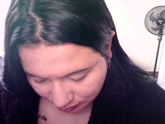 Chloe21 webcam