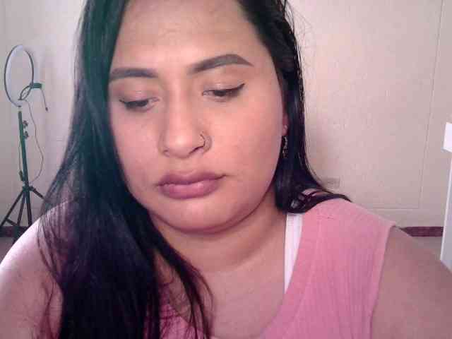Chloe21 webcam