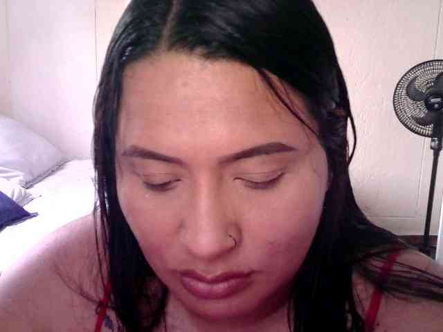 Chloe21 webcam