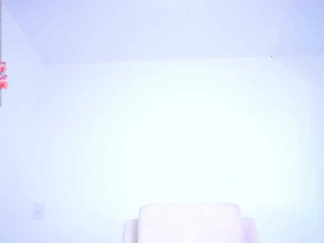 Auroraaa-x1's BongaCams show and profile