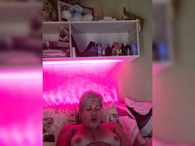 murr-kitty's BongaCams show and profile