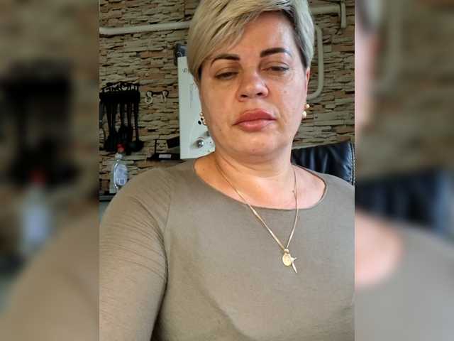 murr-kitty's BongaCams show and profile