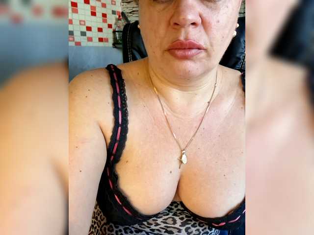 murr-kitty's BongaCams show and profile