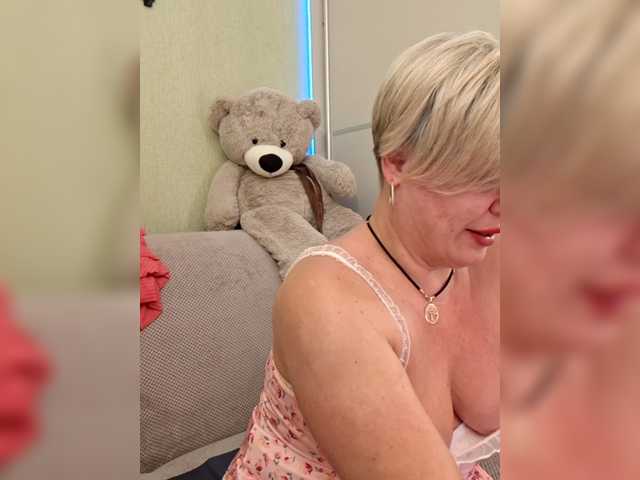 murr-kitty's BongaCams show and profile