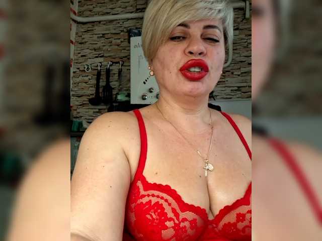 murr-kitty's BongaCams show and profile