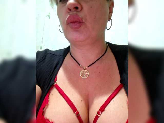 murr-kitty's BongaCams show and profile