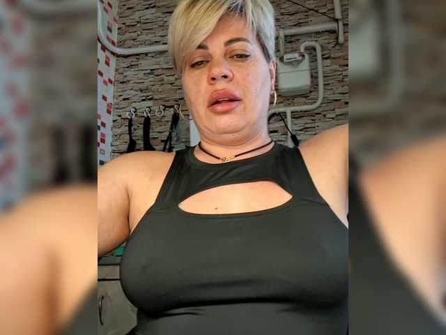 murr-kitty's BongaCams show and profile