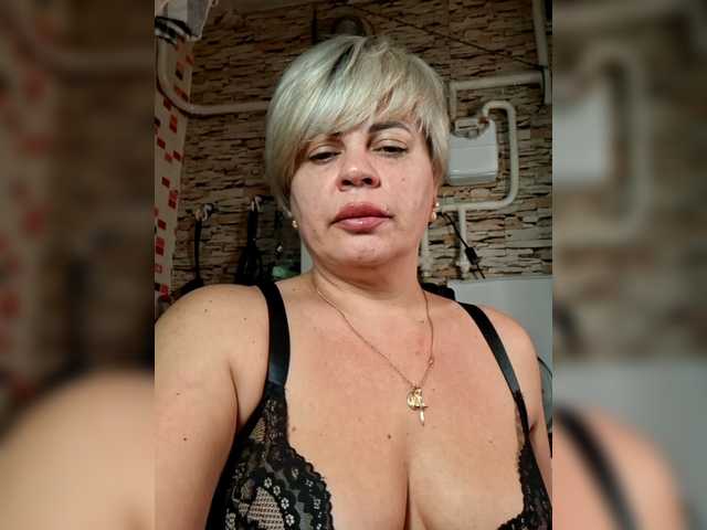 murr-kitty's BongaCams show and profile