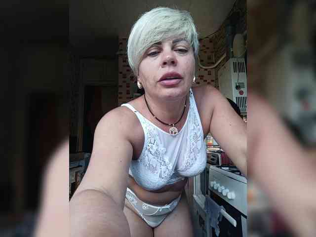 murr-kitty Live Webcam on BongaCams