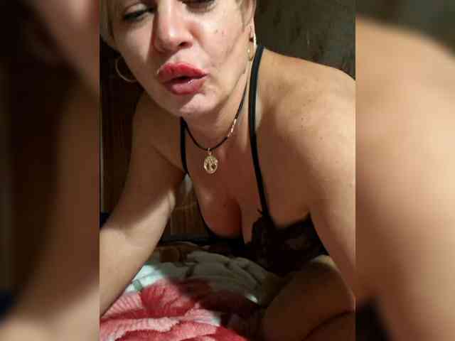 murr-kitty Live Webcam on BongaCams