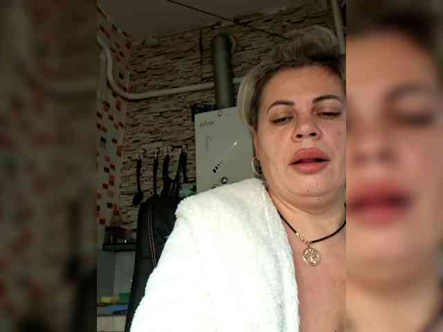 murr-kitty murr-kitty