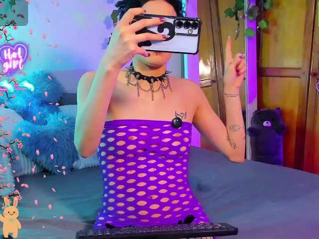 Bluedarkelf888's BongaCams show and profile