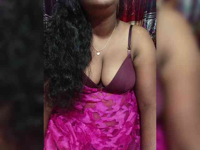 Hot-Anjolia webcam