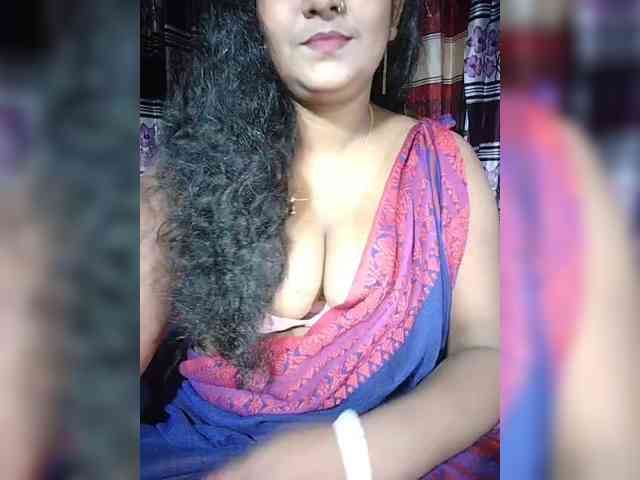 Hot-Anjolia webcam