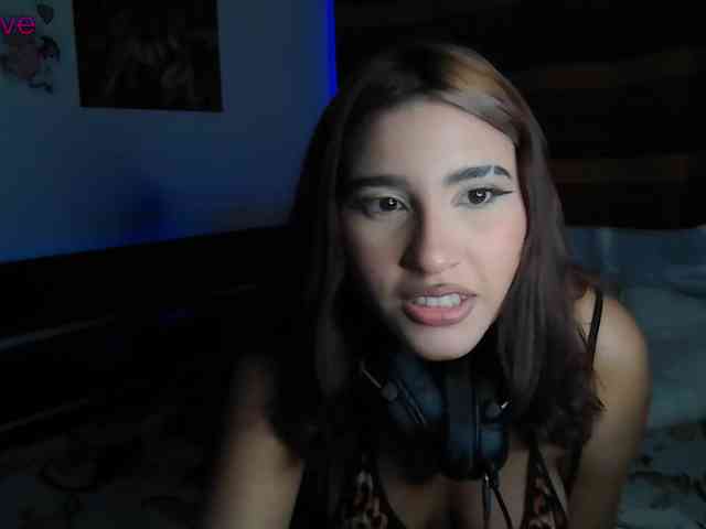 FairlyEve webcam