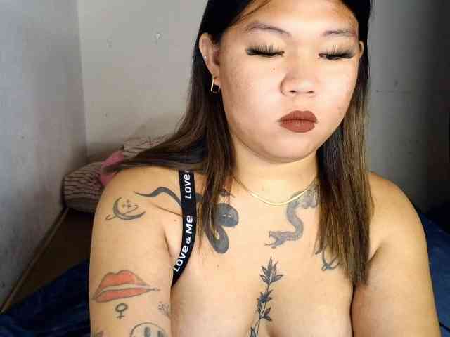 pinayrheya Live Webcam on BongaCams