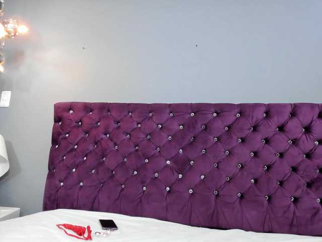  LaylaChisholm chat room