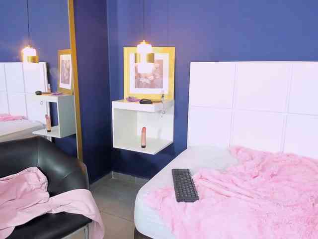LaylaChisholm webcam