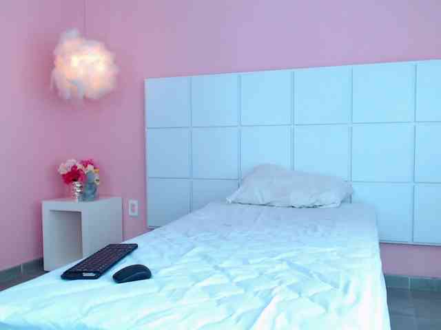 LaylaChisholm webcam