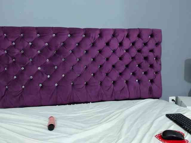 LaylaChisholm webcam