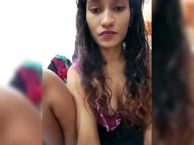 Meherin-Afra6's BongaCams show and profile