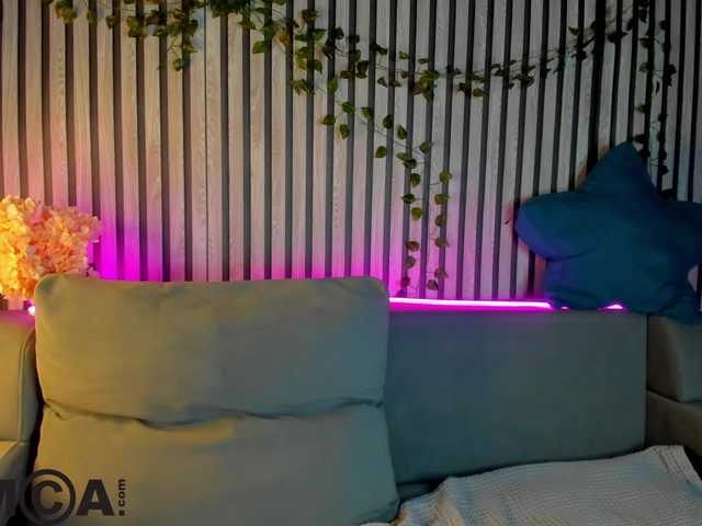 Casey-Sweeet's BongaCams show and profile