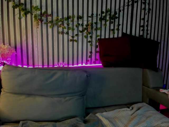 Casey-Sweeet's BongaCams show and profile