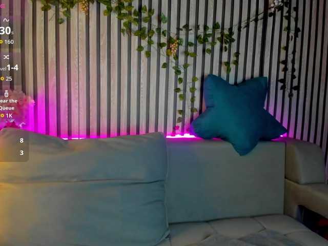 Casey-Sweeet's BongaCams show and profile