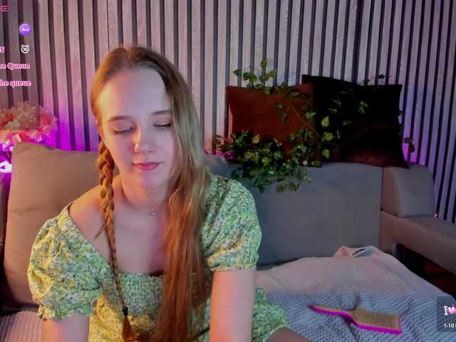 Casey-Sweeet's BongaCams show and profile