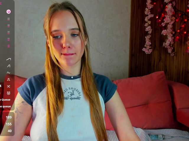 Casey-Sweeet's BongaCams show and profile